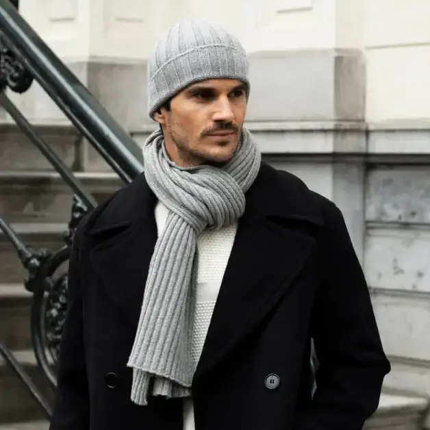cashmere scarf and peacoat